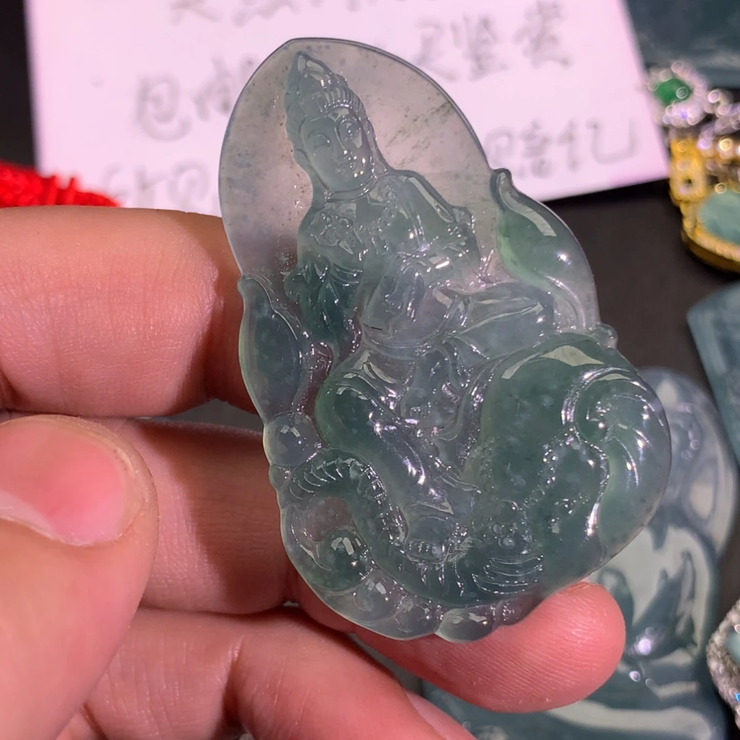 翡翠颈饰未镶嵌普贤