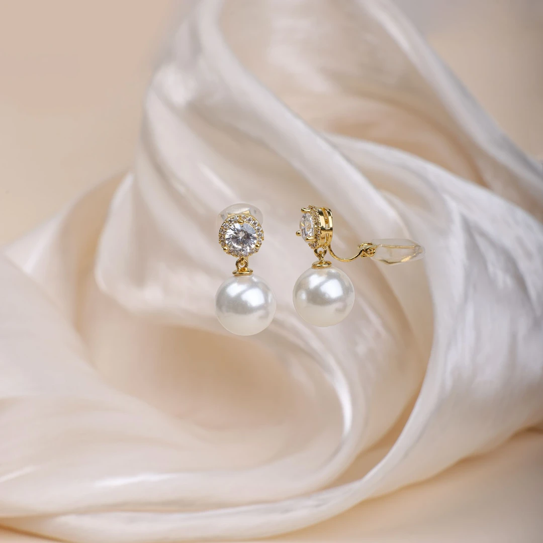 铜合金耳饰 「女款小众首饰」时尚简约气质王妃白色（12）耳夹-B84