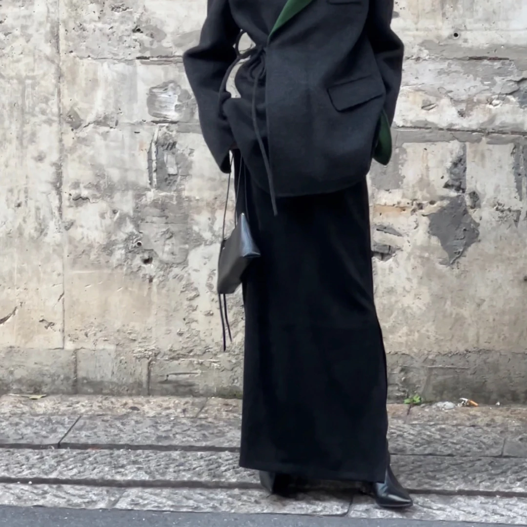 FIINAL《都市菲林》极简羊筋绒A字半身裙