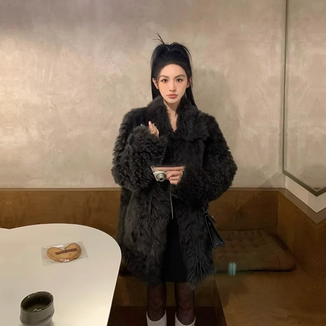 顽童托卡皮毛一体环保毛毛外套女士2024冬季加厚泰迪卷大衣