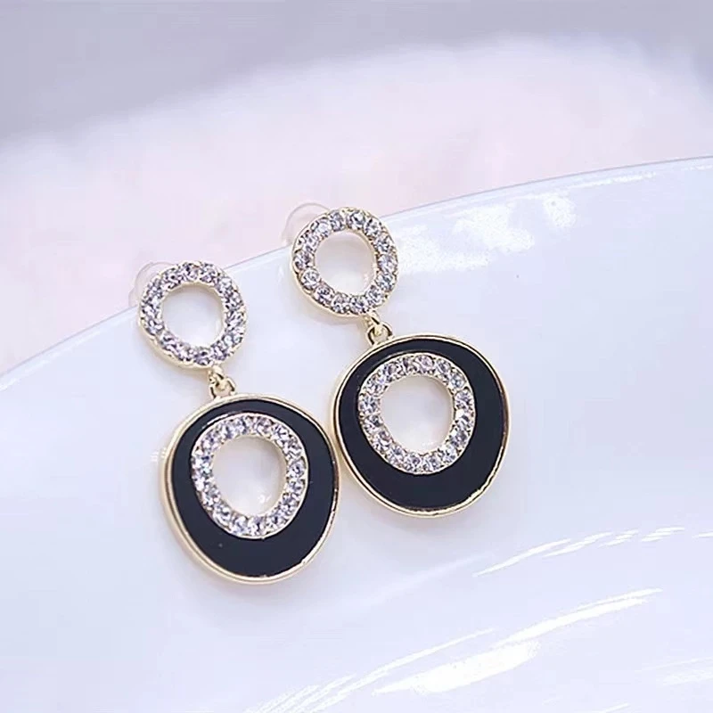 铜合金合成锆石耳饰 小香风气质轻奢时尚百搭简约圈圈耳饰LY0628