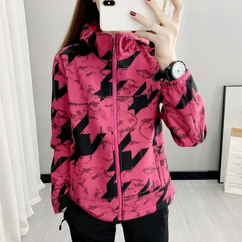 冬季 印花加绒连帽软壳开衫外套 400g100%聚酯纤维