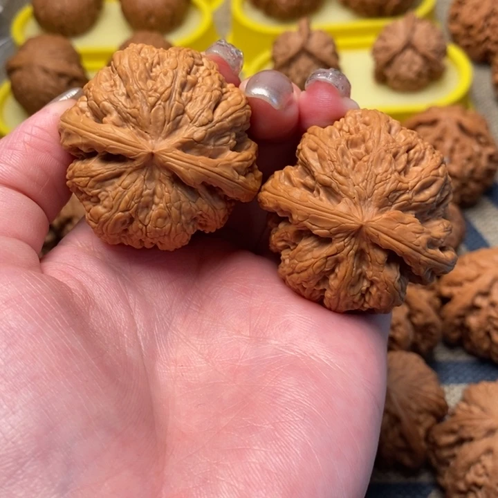 文玩核桃把件七*421号445-45-35