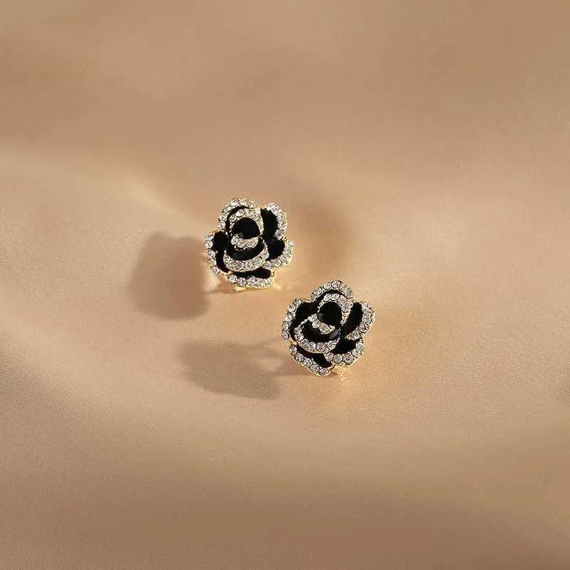 铜合金耳饰 新款潮复古黑色花朵欧美轻奢 百搭小众小香风耳环1530