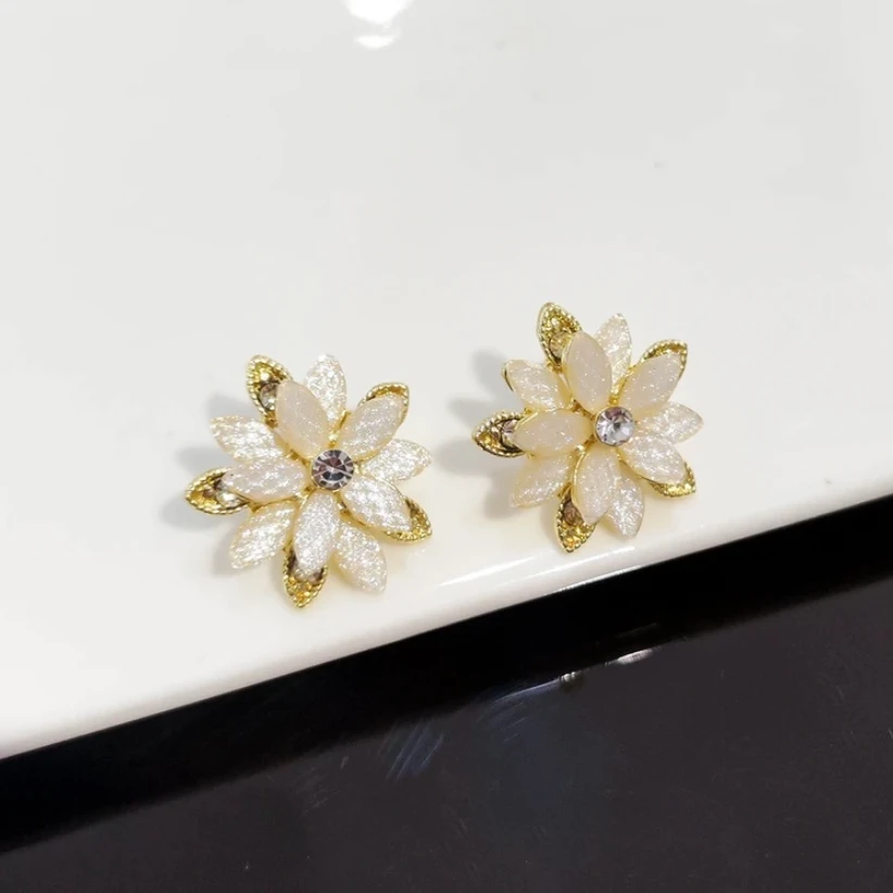 铜合金耳饰 时尚百搭简约黄色双生花小众清新精致素款耳钉1759