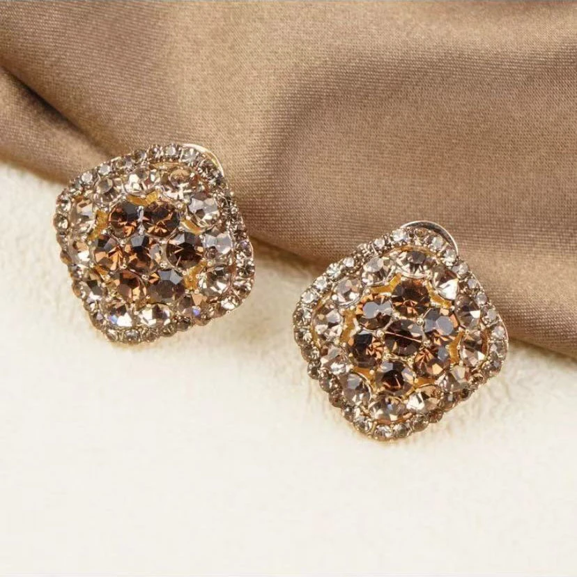 铜合金耳饰 新款潮小香风几何轻奢时尚百搭复古简约个性耳环1064