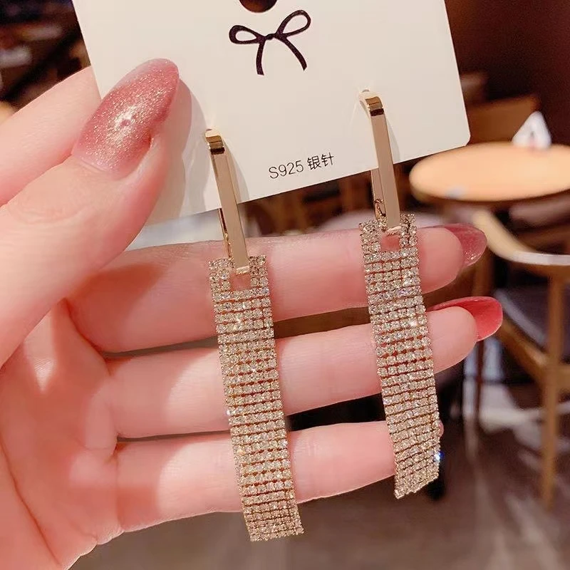 铜合金耳饰 新款潮流苏灵动轻奢复古欧美百搭长款个性耳环1725