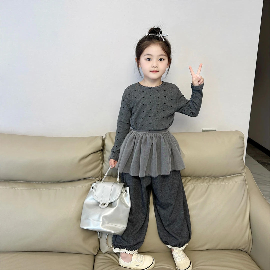 女童韩版时髦黑灰蓬蓬裙三件套2024秋中小童圆点打底衫花边卫裤潮