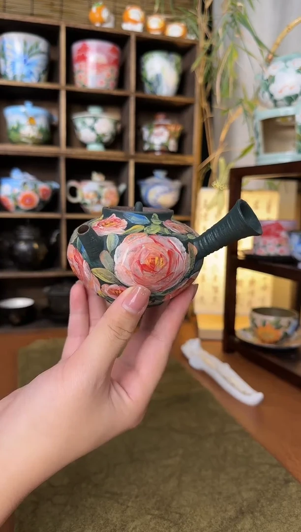 【闪购商品】石一老师手绘玫瑰花侧把壶