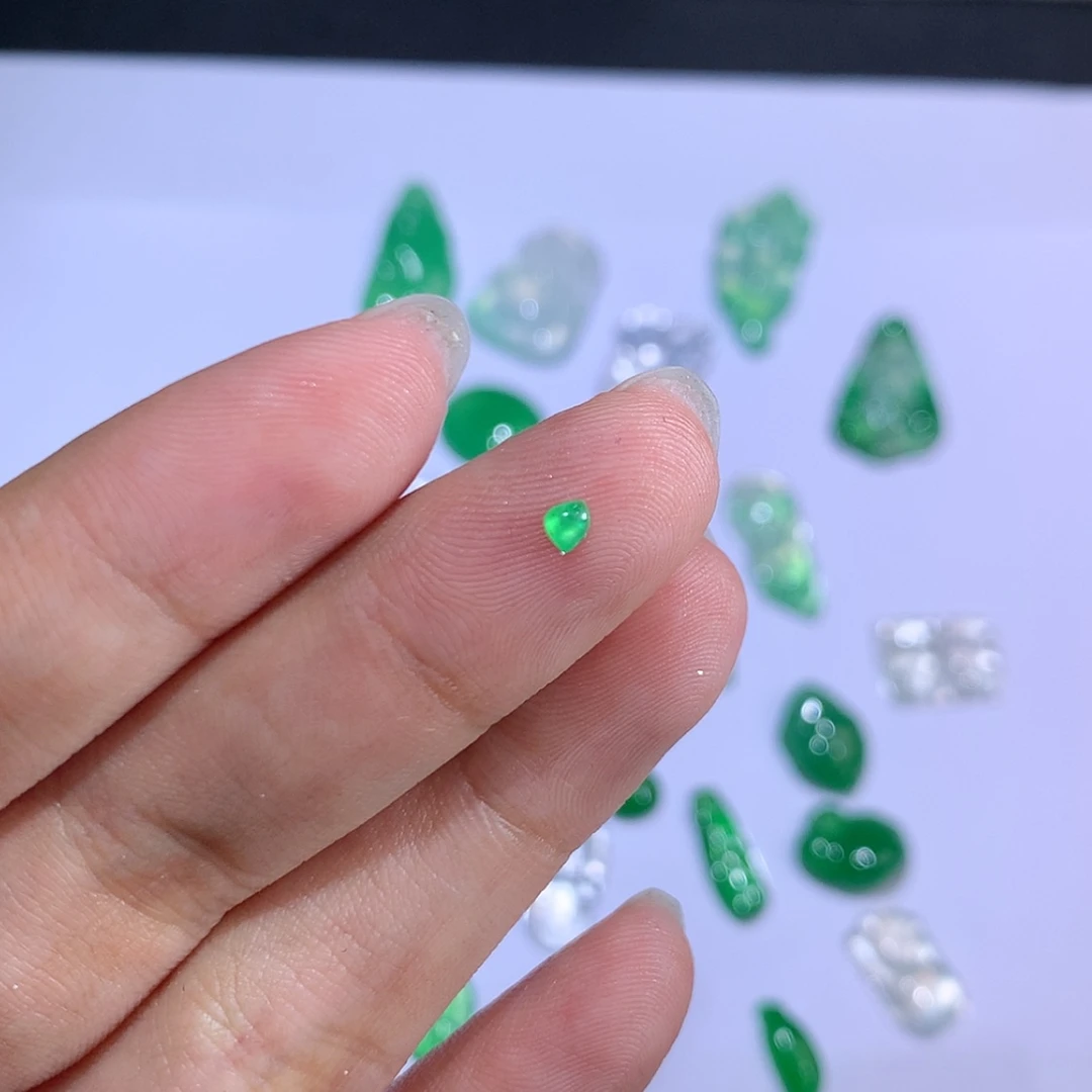 【闪购商品】翡翠挂件未镶嵌用****9