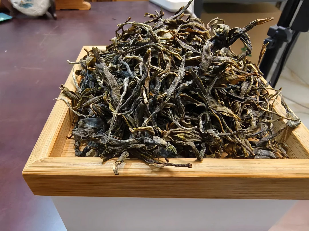 （开播福利：自家招牌茶：4款不同样：生、红，熟，白茶，各16克（不退货）