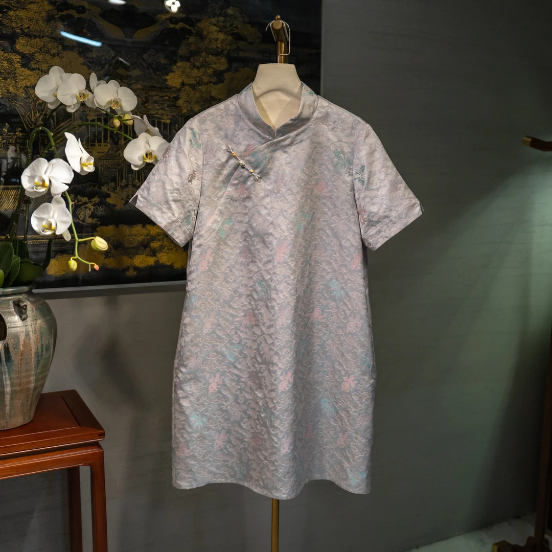 蓝大【语梦】桑蚕丝立领连衣裙6256