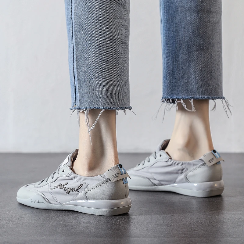 2024夏季薄款舒适单鞋百搭休闲平底蕾丝小白鞋德训鞋爆款软皮软面