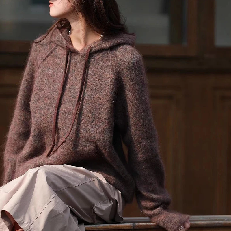 (衣兮高品质慵懒毛衣)秋冬软糯纯色简约高级感连帽套头针织上衣W