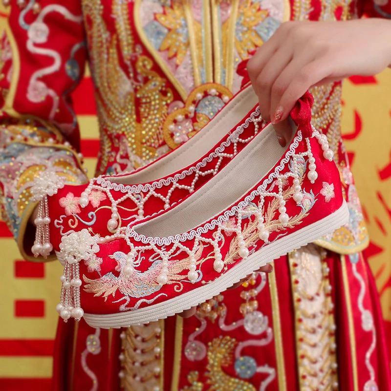 【现货速发】新款秀禾服坡跟婚鞋中式女明制红色绣花鞋汉服新娘结