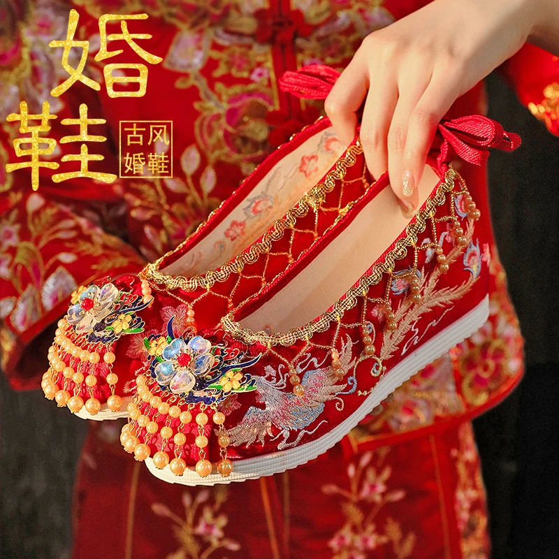容颜女秀禾鞋中式红色禾秀服鞋子绣花鞋新娘鞋内古装汉布老太太鞋