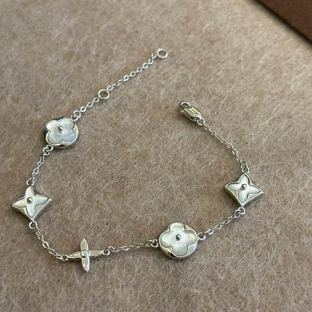 白贝经典classics老花手链28500