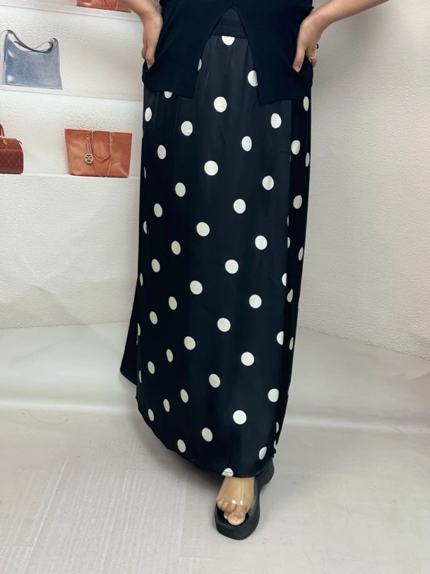 2024新款半身裙两种颜色气质女装半身裙显瘦半身裙印花黑白波点