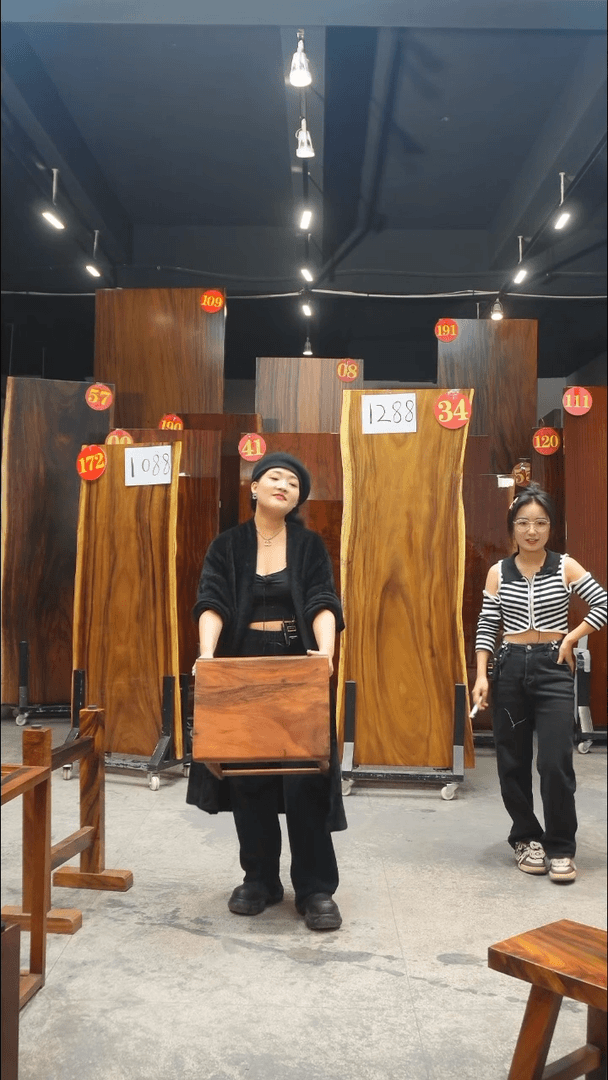 【闪购商品】木胡桃木  元宝椅