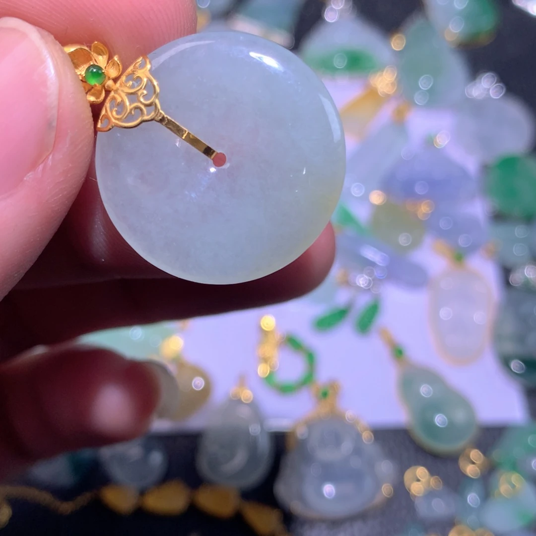 【闪购商品】翡翠颈饰18K金镶嵌翡翠