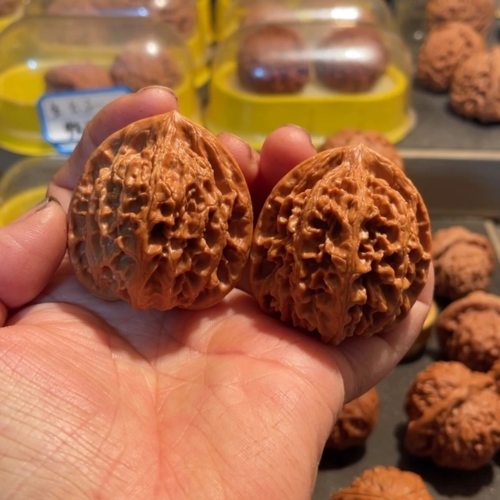 文玩核桃把件龙尊44