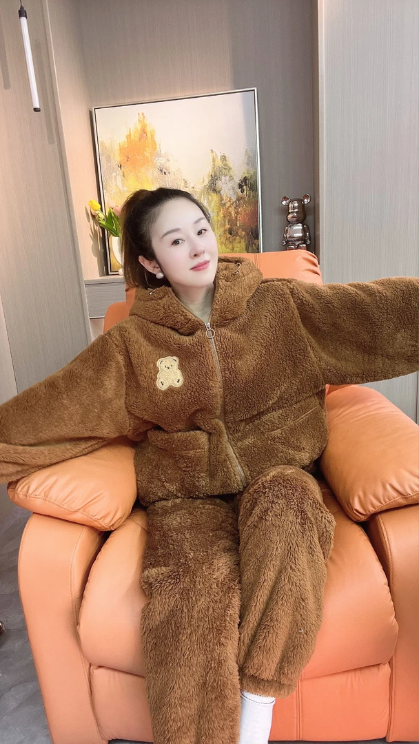 冬季新款女士网红睡衣加绒加厚连帽百搭家居服套装保暖时尚宽松