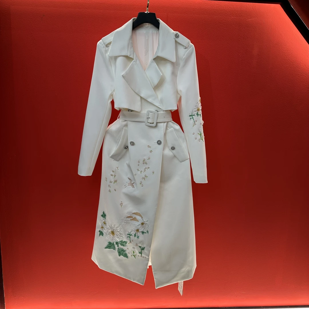 编码62 时尚气质双排扣纯色高端定制轻奢女装风衣GF7313