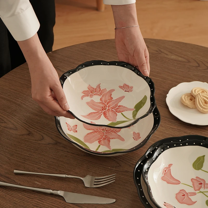 简约轻奢陶瓷8寸汤盘ins耐高温釉下彩大容量盘子中式风高颜值手绘