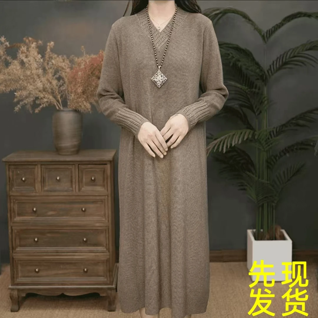 v领长款爆款2025妈妈针织衫宽松遮肉秋冬新款毛衣裙过膝打底裙子A