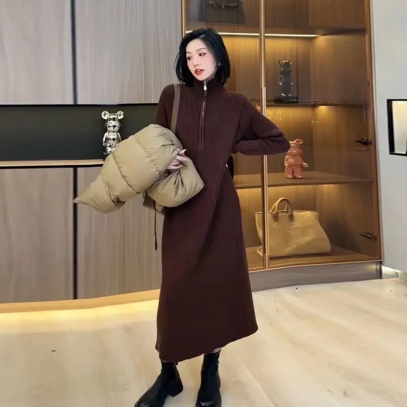 中长款大码半拉链翻领秋冬新款针织连衣裙宽松显瘦百搭气质毛衣裙