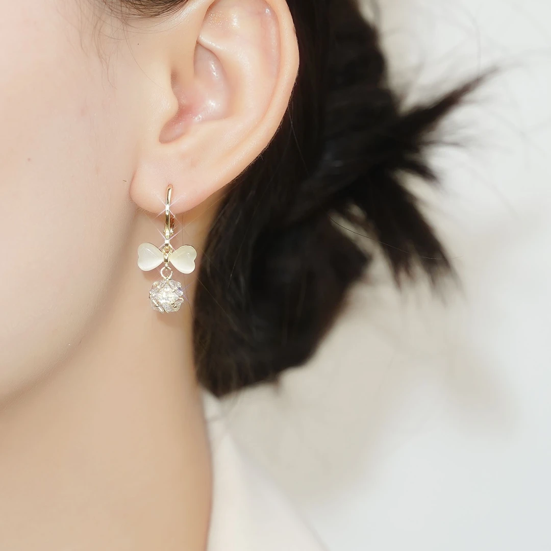 合金合成锆石耳饰 一往情深 高级感蝴蝶结耳环宠粉福利气质百搭