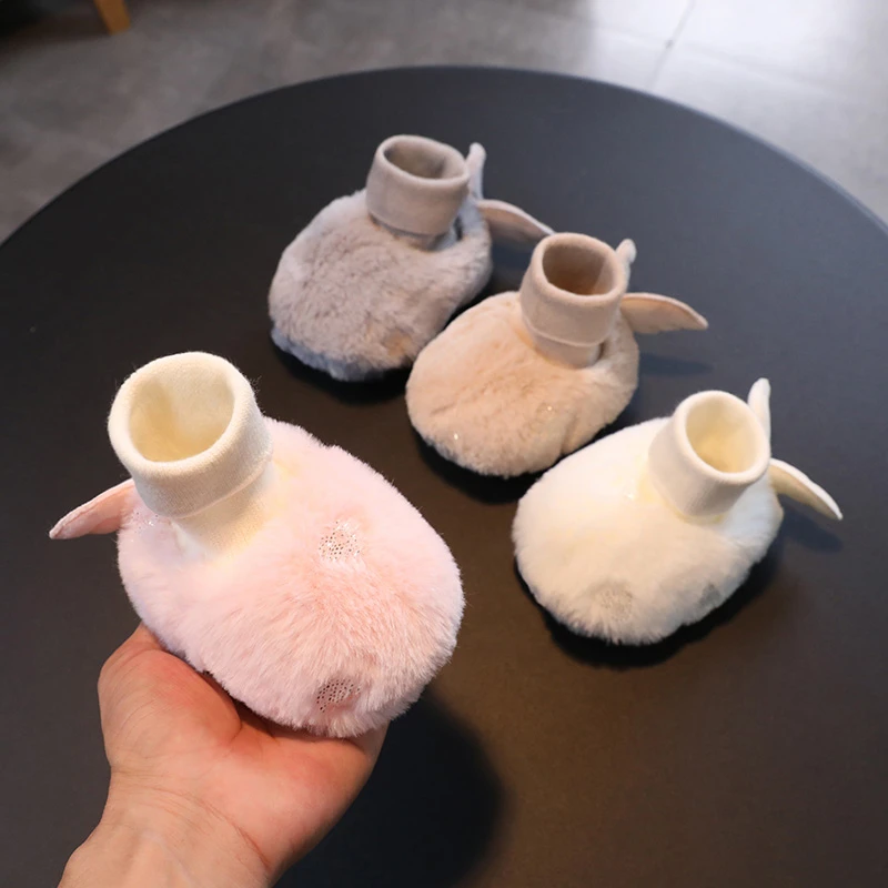婴儿鞋冬季加厚毛毛绒保暖棉鞋新生儿鞋袜脚套男女宝宝不掉鞋01岁