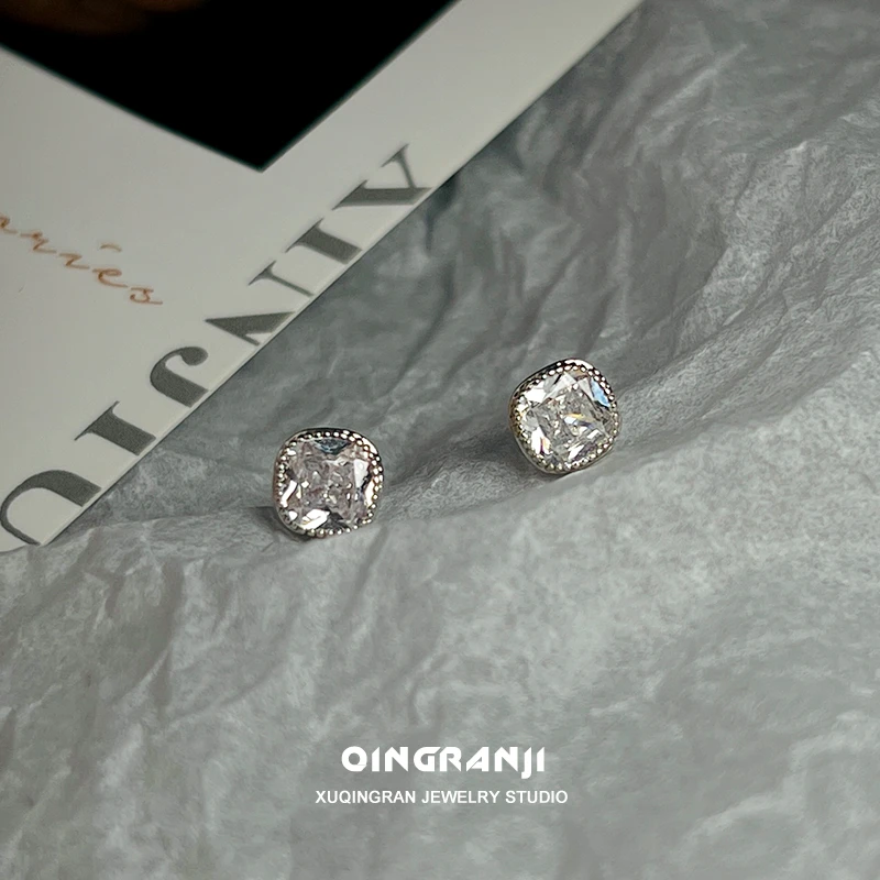 铜合金合成锆石耳饰 【Just Ash】潮款耳钉男款痞帅单只高级感耳钉