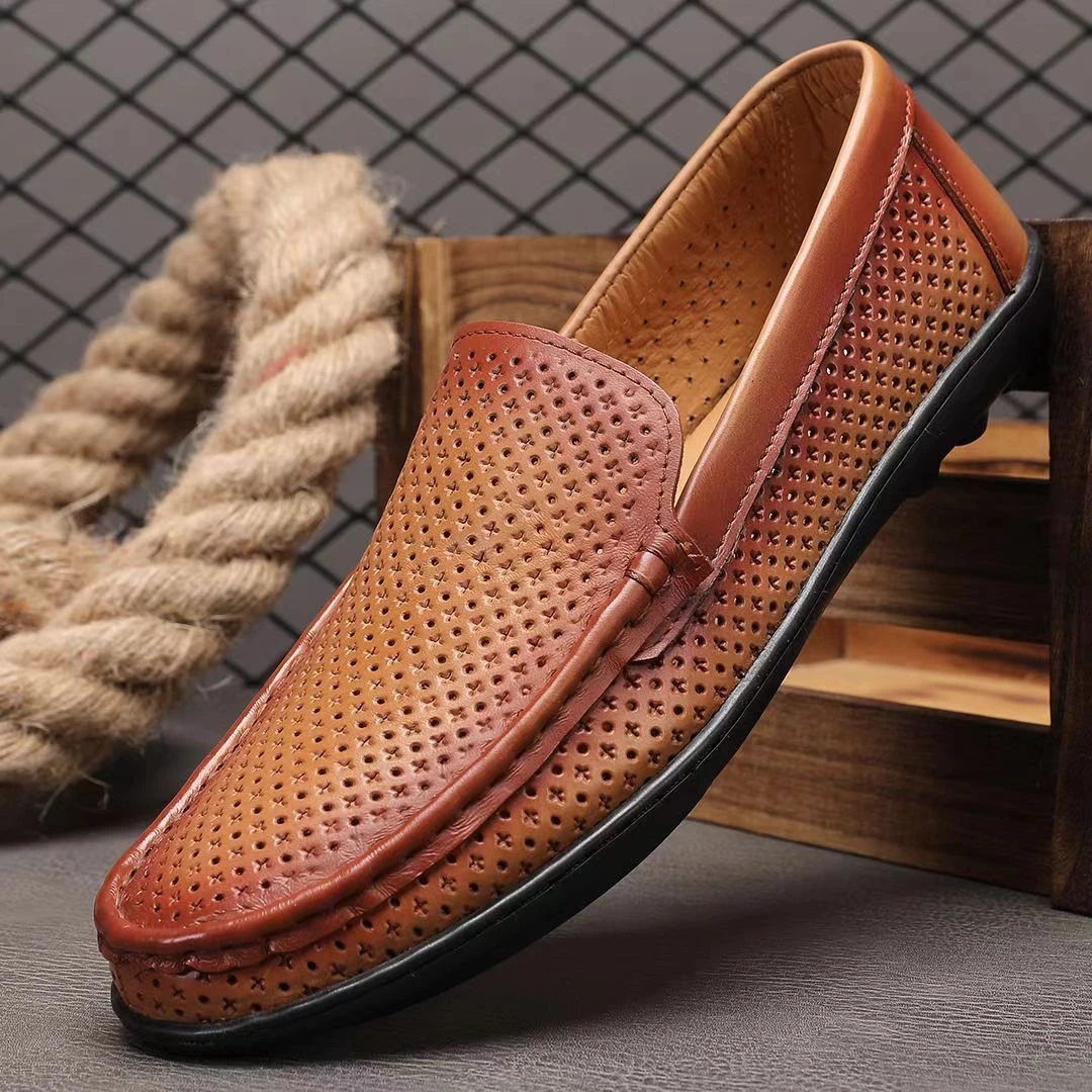 凉鞋男真皮软底中年人爸爸鞋夏季网眼洞洞鞋镂空透气超轻薄凉皮鞋