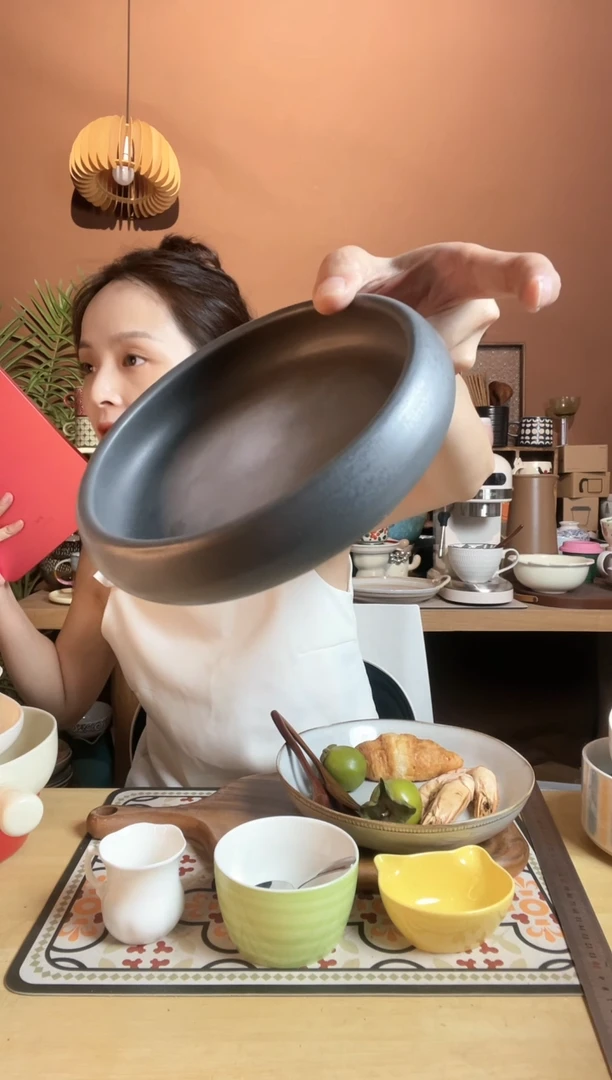 【闪购商品】碗5.5寸灰色渐变小盘 微瑕 凑满20发货