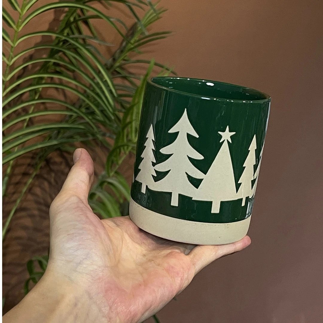 b73 复古陶瓷罐浮雕圣诞树笔筒 微瑕 凑满20发货