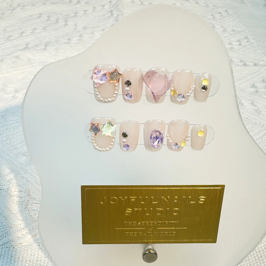 【魔法少女】纯手工穿戴甲夏日冰透摩卡极光钻多巴胺美甲显白少女风