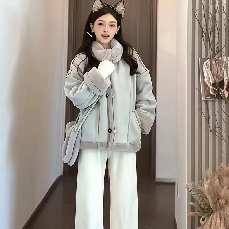 小个子2024冬季新款时尚上衣女毛绒短款机车服保暖加厚洋气外套