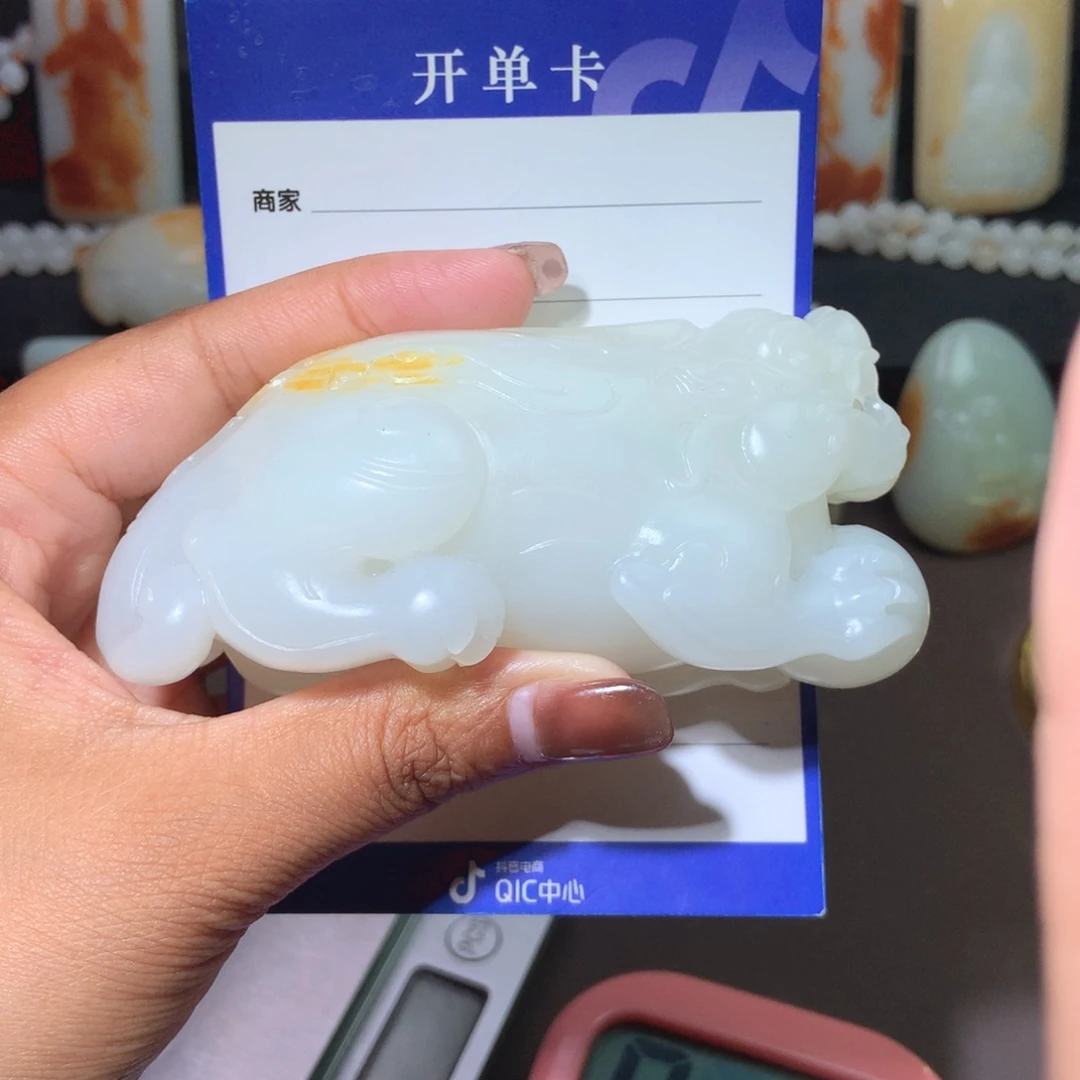 和田玉颈饰未镶嵌唐***蕾