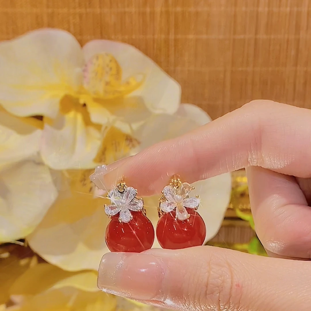 铜合金耳饰 时尚轻奢设计感小众简约温柔甜美精致气质耳饰