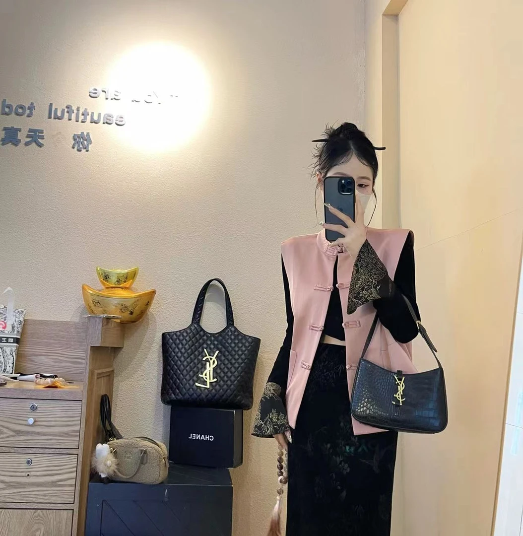 新中式国风复古盘扣马夹春季新款设计感小众轻奢气质小香风时尚