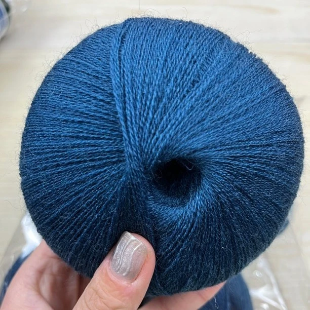 超细羊羔绒毛线，一份38支两股中细宝宝柔软儿童秋冬保暖