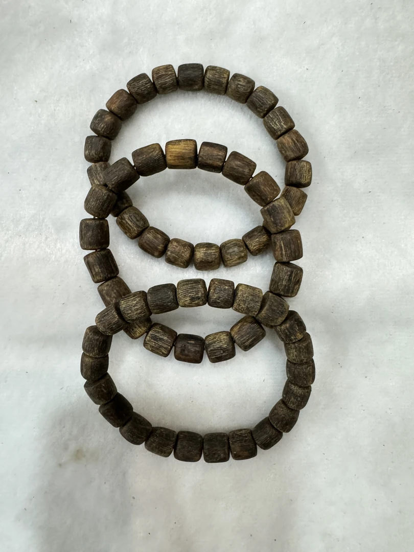 M32奇楠沉香沉水桶珠单圈10克多样性发一