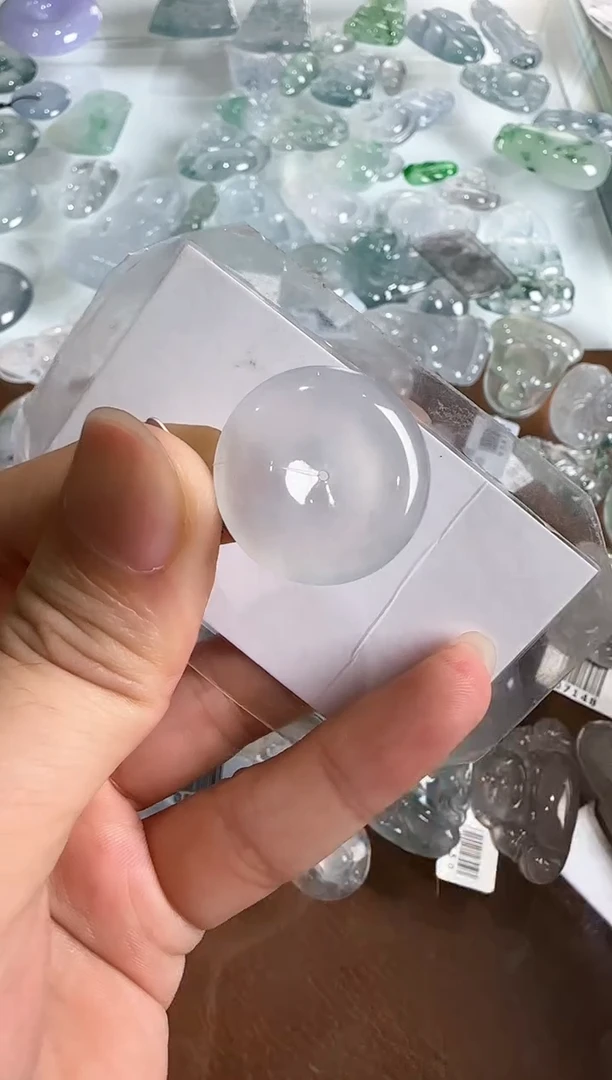 【闪购商品】翡翠吊坠(不含链)未镶嵌