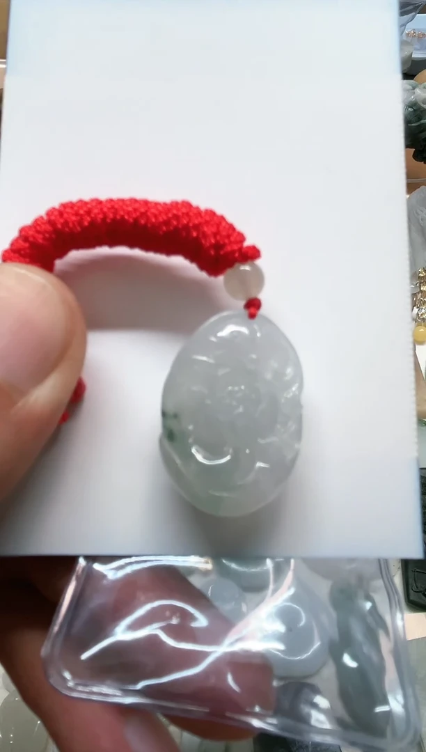【闪购商品】翡翠吊坠(赠链)未镶嵌天然缅甸A货翡翠吊坠