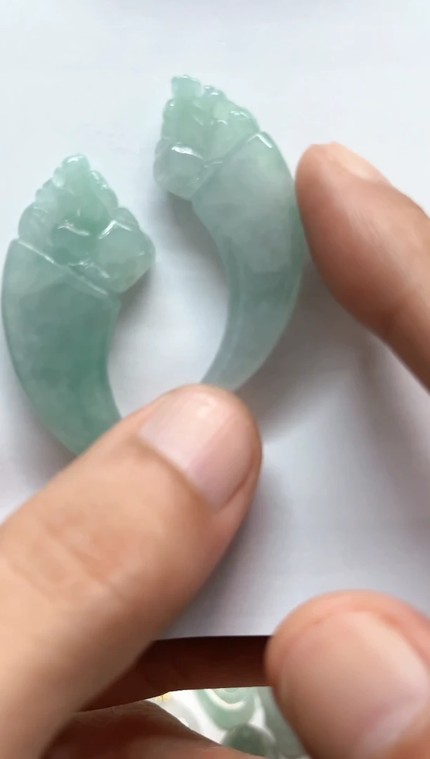 【闪购商品】翡翠吊坠(赠链)未镶嵌天然缅甸A货翡翠吊坠