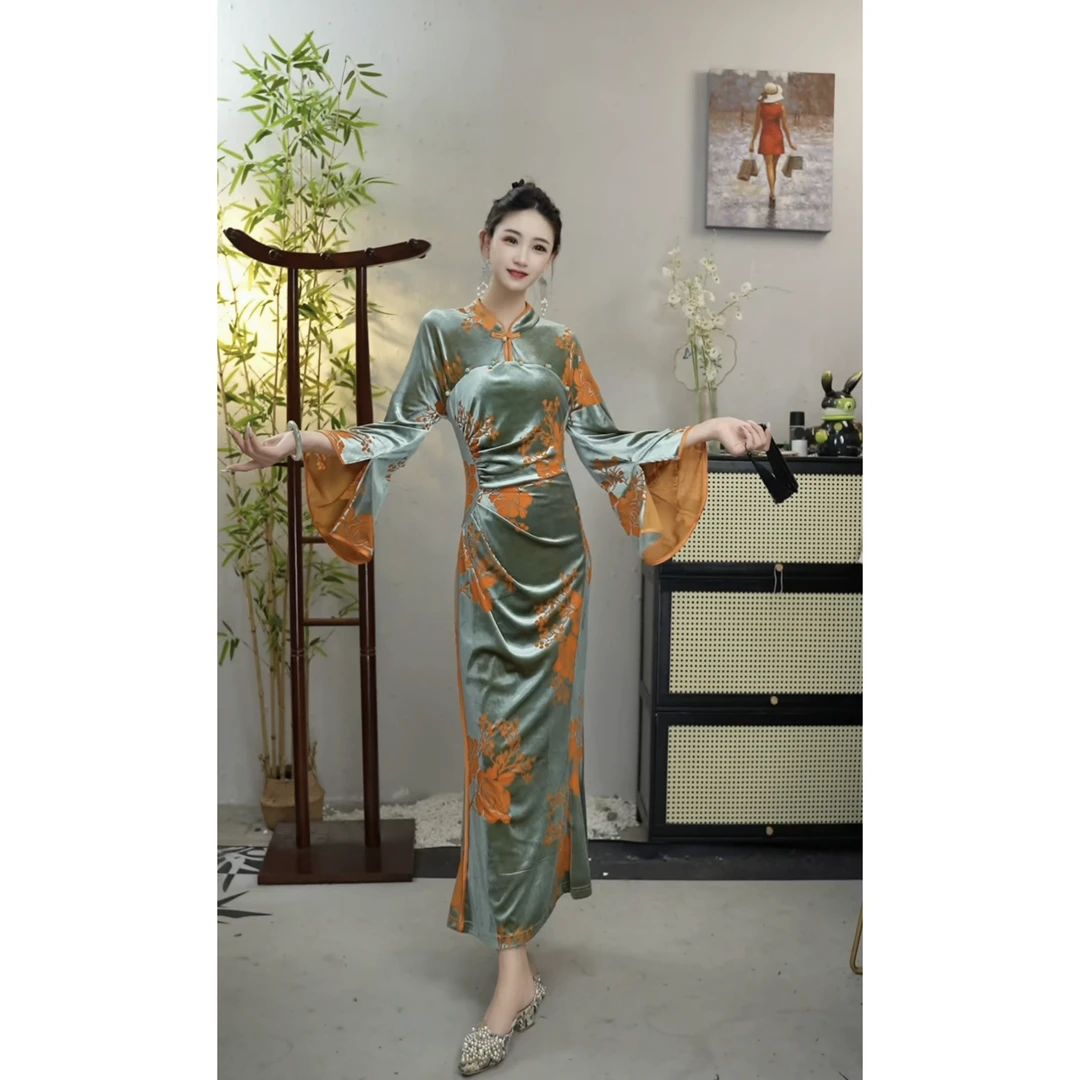 2024秋季新款新中式时尚修身优雅国风显瘦绿黄旗袍WW(3977)