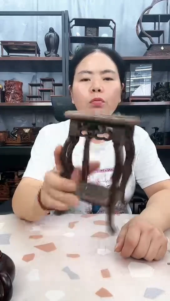 【闪购商品】木1559小李子红木工艺品