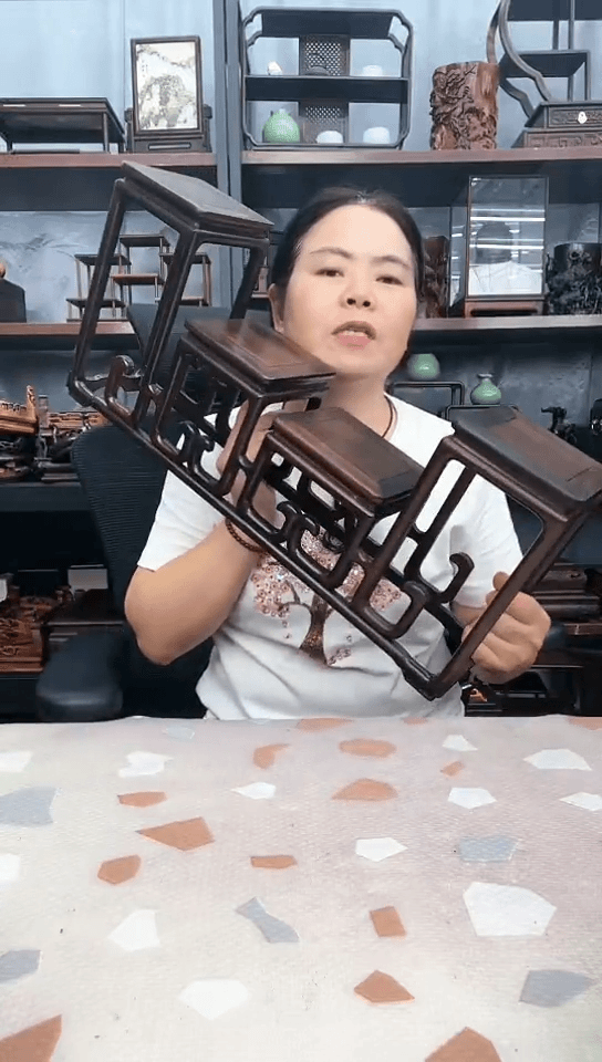 【闪购商品】木小李子红木工艺品