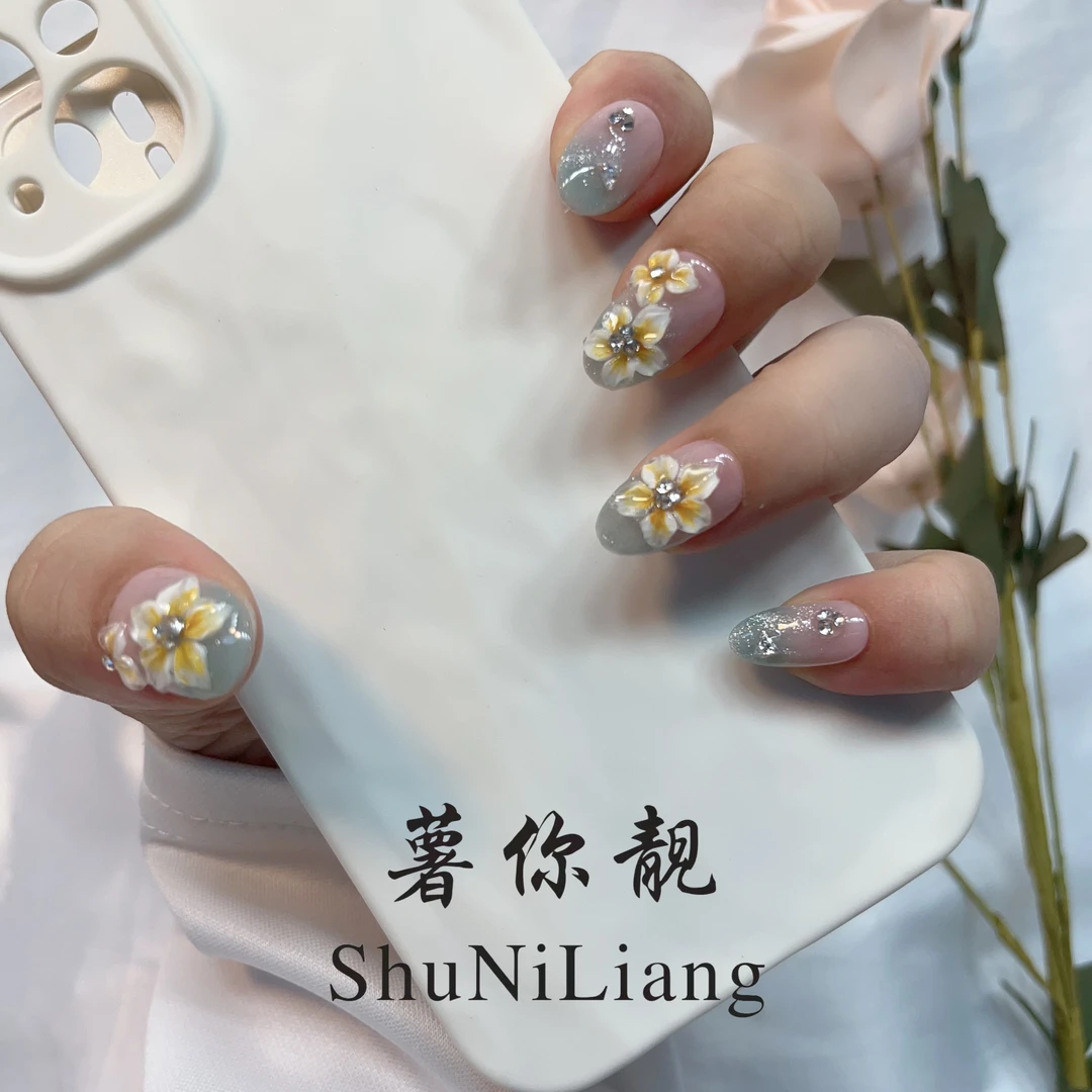 薯你靓【C066金秋河畔】 品牌 原创设计 纯手工雕花穿戴甲